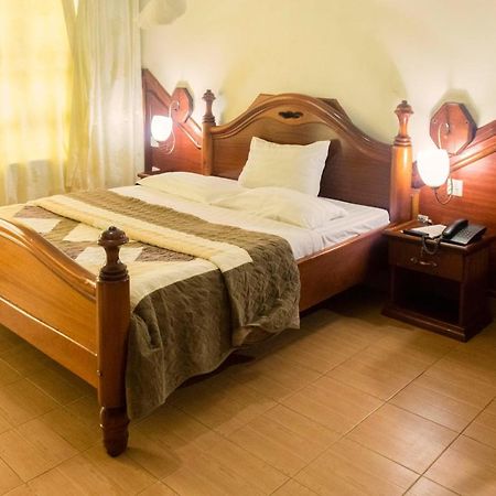 Palm World Hotels Mbarara Exterior photo