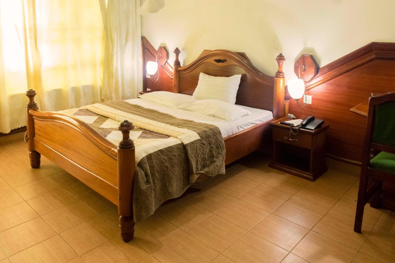 Palm World Hotels Mbarara Exterior photo